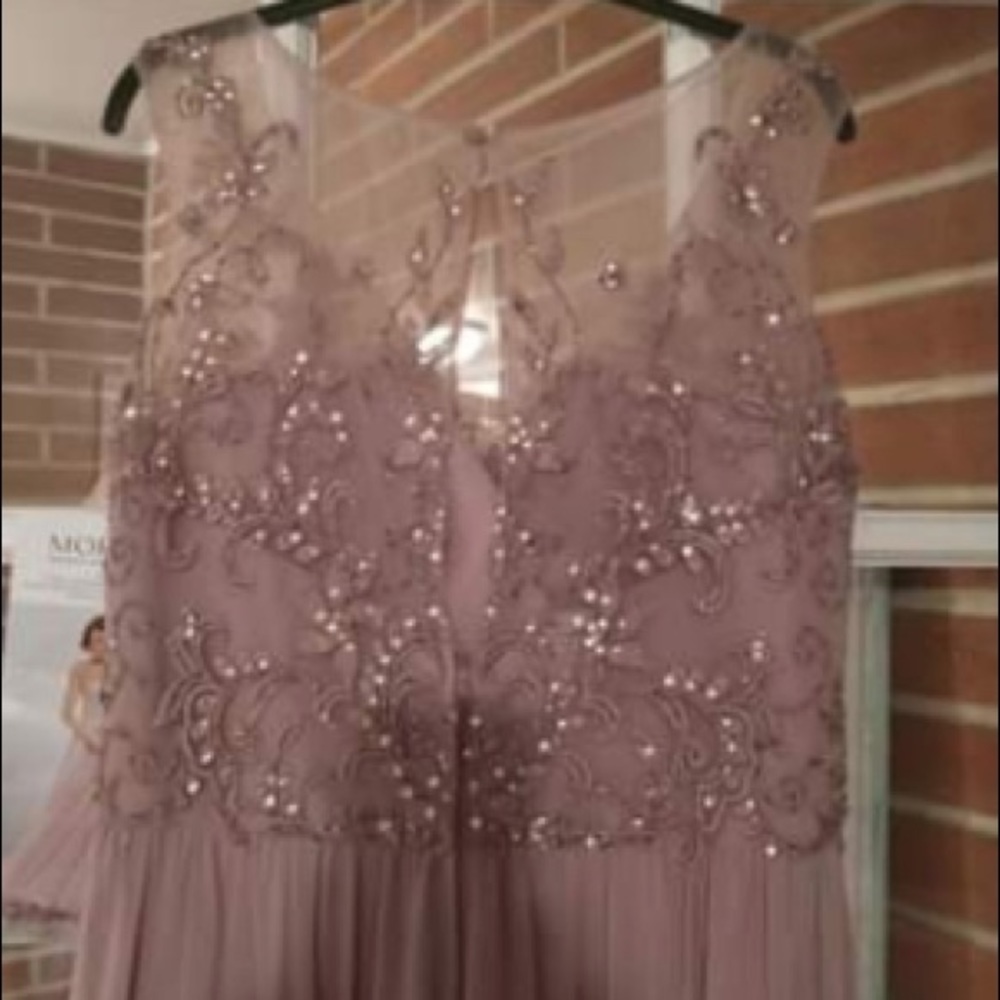 Madeline Gardner formal dress